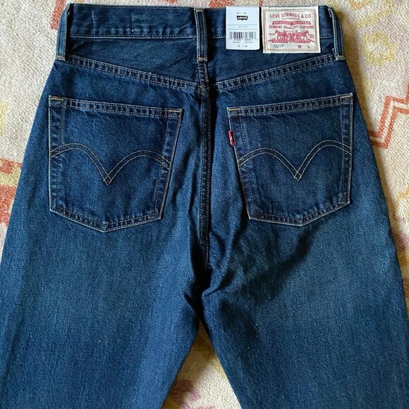 LEVI'S : 501 Original Fit Women's Jeans (Size: 24x30) *NWT* - Picture 6 of 12